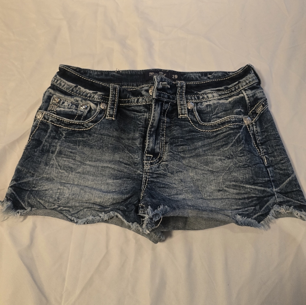 Short shorts